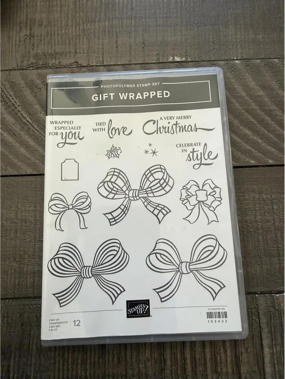 Stampin’ Up Gift Wrapped stamp set with bow shape punch